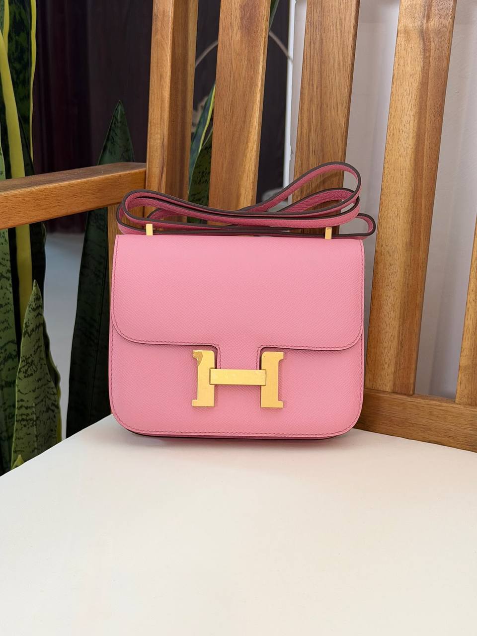 HERMES 
Super Master Quality ⚡️
With Mirror🪞
Original Packing 🎁
Size 18CM📏
For Price 👇 WhatsApp✅
0568585901 
0507557372
0552275751 Owner Zain 👌

Zain321
♥️♥️♥️