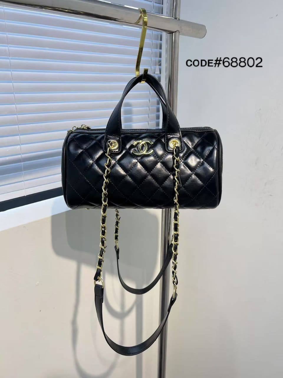 CHANEL ᴅᴜғғʟᴇ
sʜᴏᴜʟᴅᴇʀ ʙᴀɢ
sɪᴢᴇ : 27 cm

65 dhs🪙💕

Zain31
♥️♥️♥️