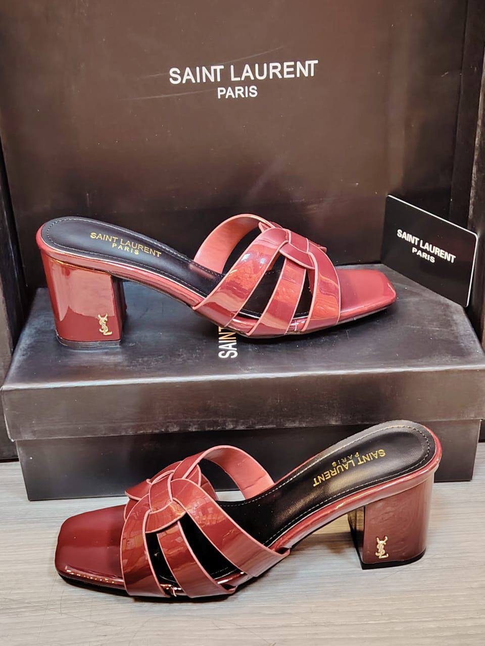 YSL
Size 36 To 41
100 dhs✅

Zain120
♥️♥️♥️
