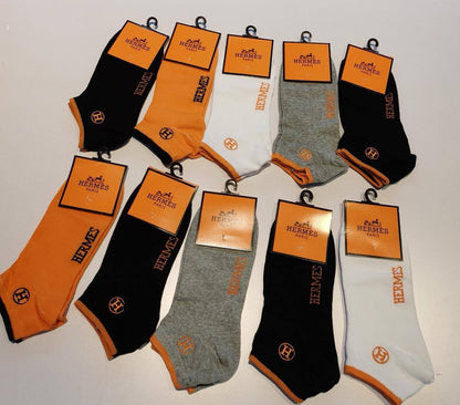 big offer men and women 
Socks
For 12 pic 
55 dhs✅

Zain161
♥️♥️♥️