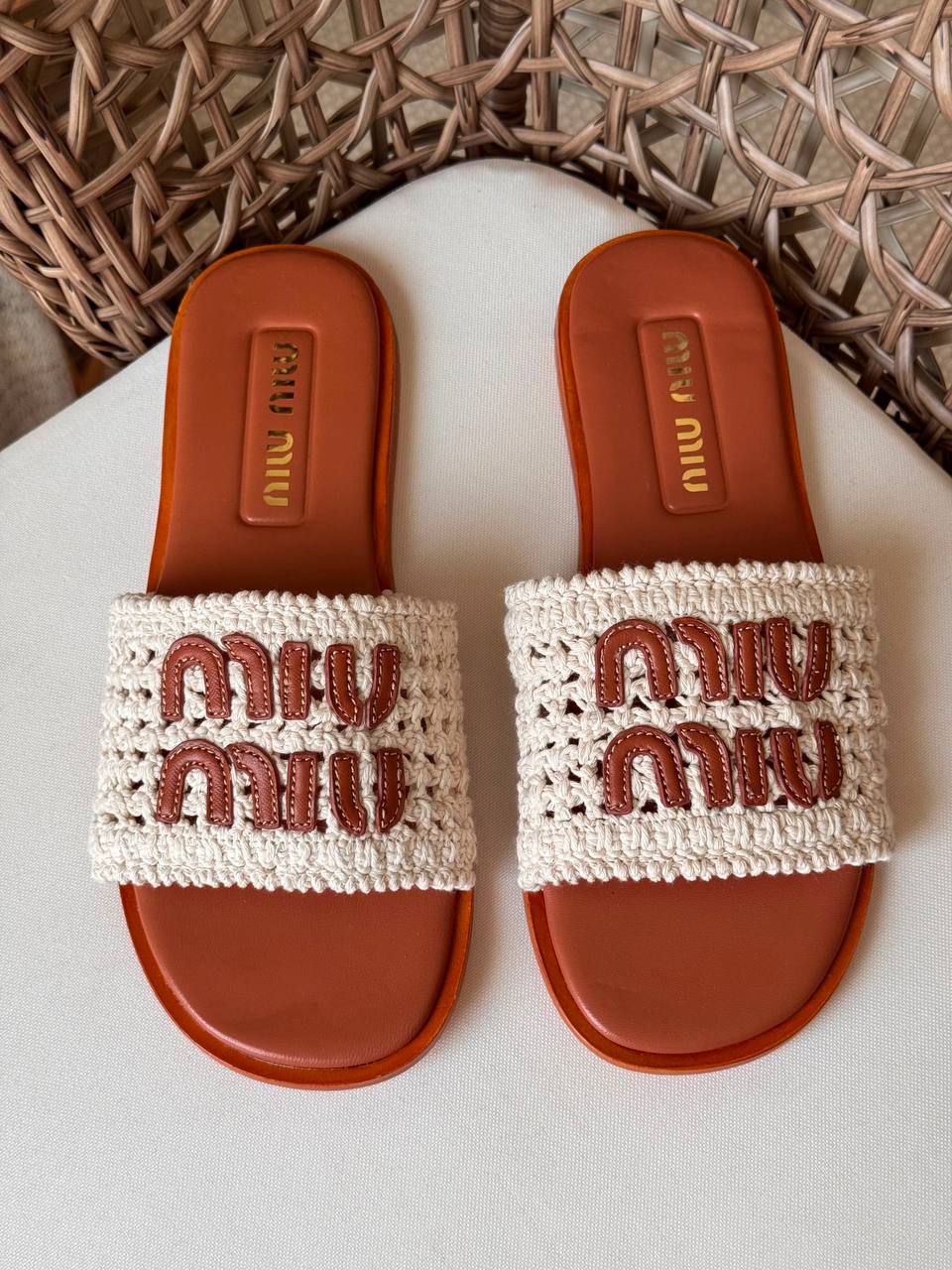 Miu Miu
✨ Collection
👠 36–41
💎 Premium Quality
🔥 Super Master
450 dhs🇦🇪🇦🇪

Zain198
♥️♥️♥️