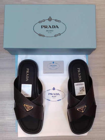 Prada Slipper, 
New Arrived 
Size 40To 45
110 dhs🪙🌨️

Zain120
♥️♥️♥️