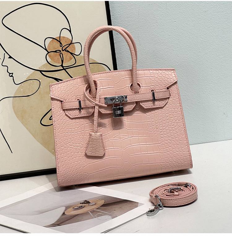 HERMES
 size25CM
best quality without box 

115 dhs🇦🇪🇦🇪🇦🇪
 
best quality without box
120 dhs🇦🇪🇦🇪🇦🇪

Zain290
♥️♥️♥️