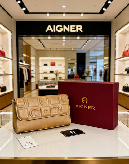 Aigner
90 dhs💛
with box

Zain07
♥️♥️♥️
