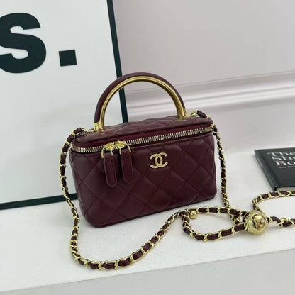Chanel

90 dhs❣️

With box
🎁🎁🎁

Zain219
♥️♥️♥️