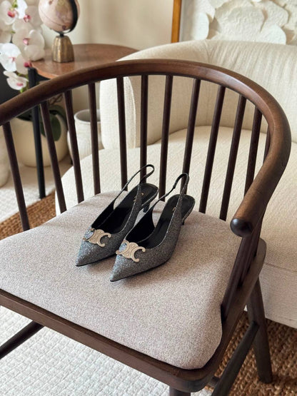 Celine
𝑨𝑨𝑨 𝑸𝑼𝑨𝑳𝑰𝑻𝒀
𝑺𝑰𝒁𝑬 {35 𝒕𝒐 42}
490 dhs🇦🇪🇦🇪

Zain81
♥️♥️♥️