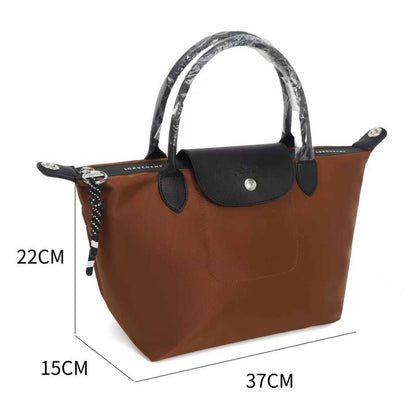 LONG CHAMP 
GOOD QUALITY 
60 dhs🌺

Zain40
♥️♥️♥️