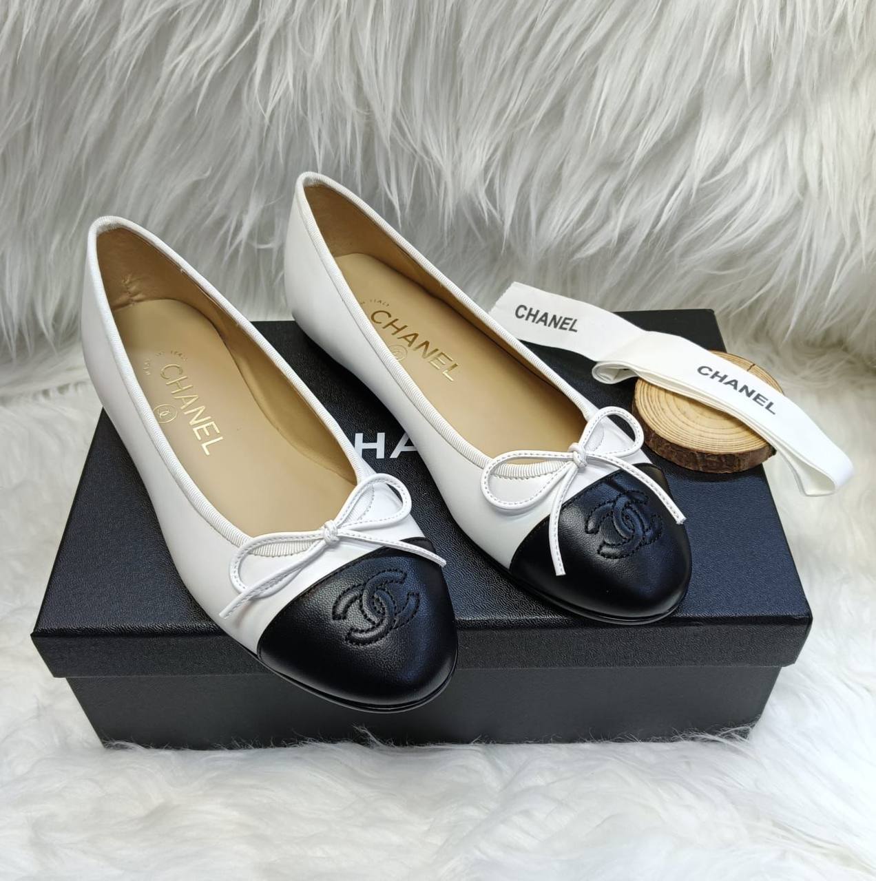 Chanel
High quality🤗
SIZE  ……… 36-42🥳
350 dhs✅

Zain119
♥️♥️♥️