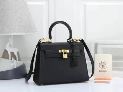 Hermes
100 dhs✅
high quality 25cm

Zain26
♥️♥️♥️