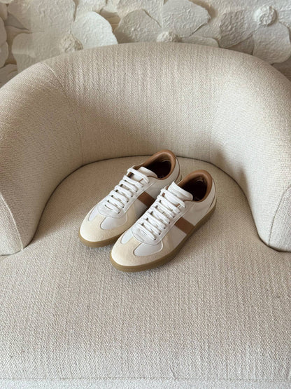 Christian Dior 
AAA quality

size:40 to 46

460 dhs🇦🇪🇦🇪🇦🇪
Zain185
♥️♥️♥️