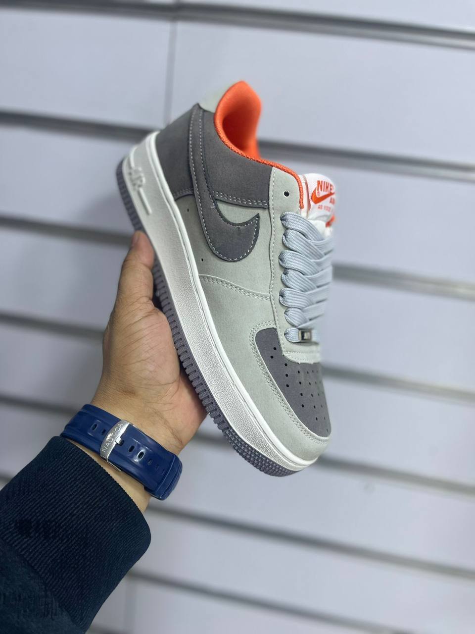Update Stock
Size 36-45 
Check ur size before
105 dhs💓

Zain27
♥️♥️♥️