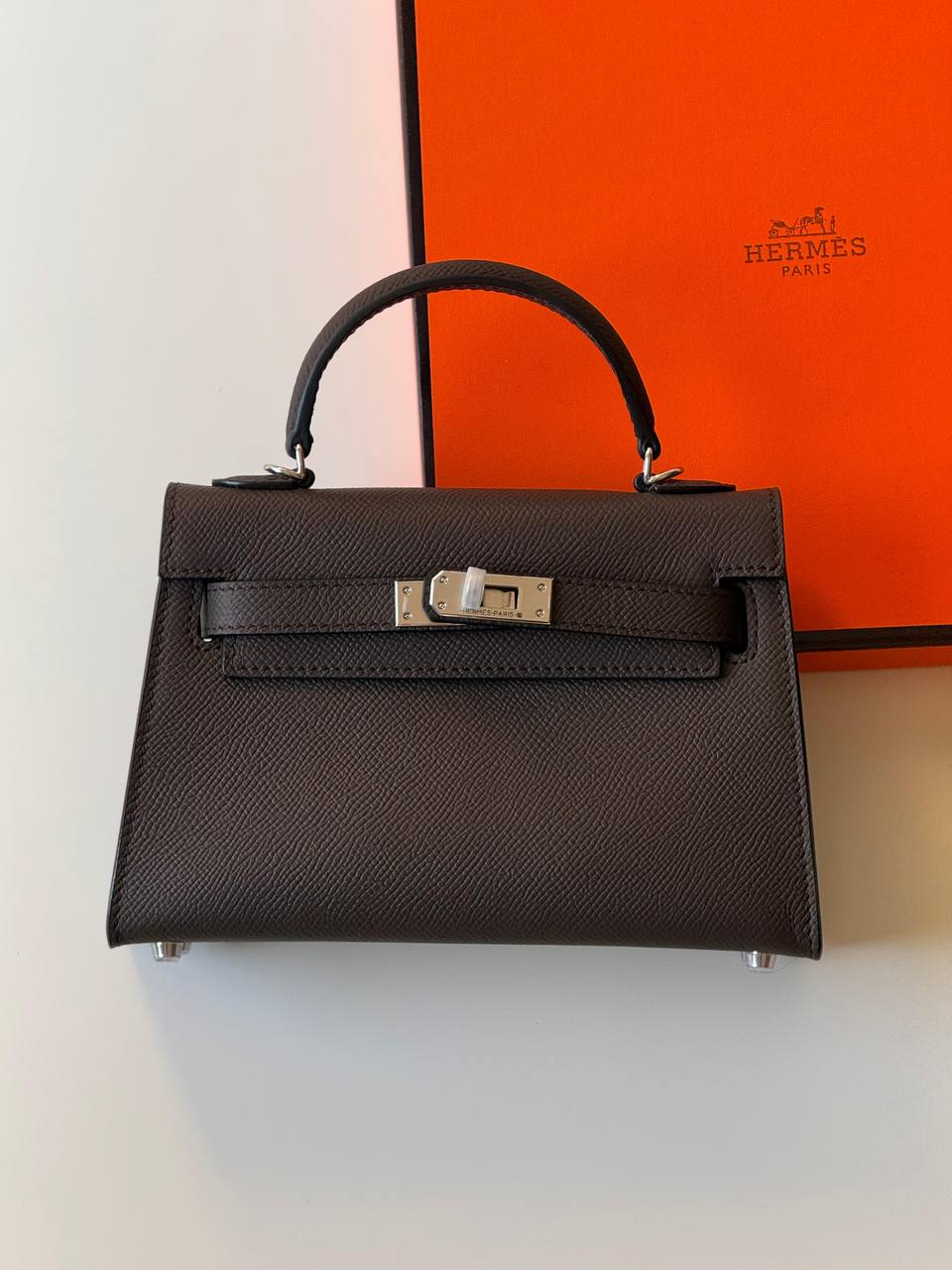 Hermes
minikelly 19cm💕
master quality😍with box❤️
340 dhs❤️💚❤️💚

Zain52
💚❤️💚
