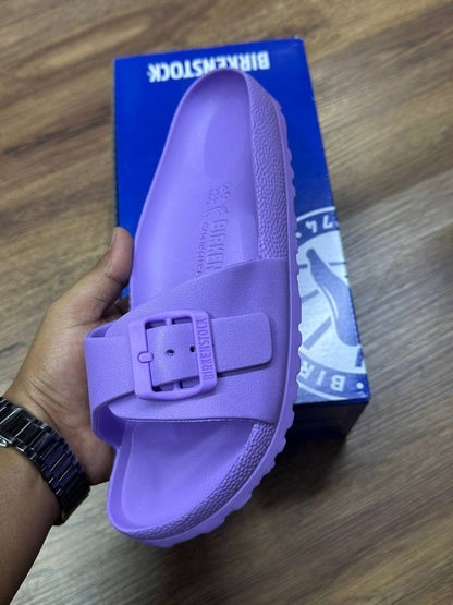Birkenstock
Size 36 TO 41
95 dhs✅

Zain183
♥️♥️♥️