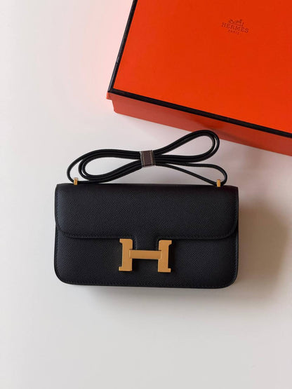 Hermes
constance 23cm 
super Master quality ✅with box📦
480 dhs✅

Zain51
♥️♥️♥️