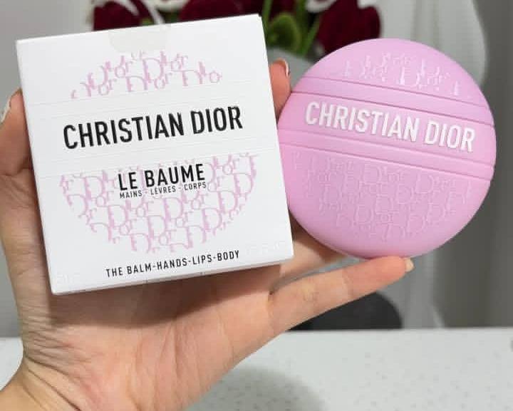 CHRISTIAN DIOR 

LE BAUME
THE BALM-HAND-LIPSBODY 

50ml

50 dhs🇦🇪🇦🇪

Zain01
♥️♥️♥️