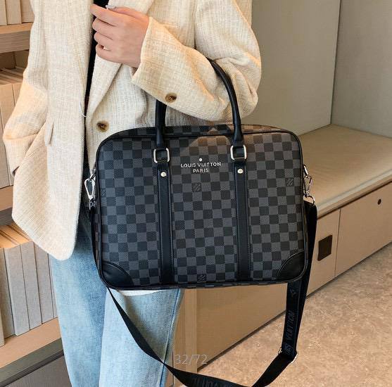 Laptop bags
90 dhs🇦🇪🇦🇪

Zain17
♥️♥️♥️