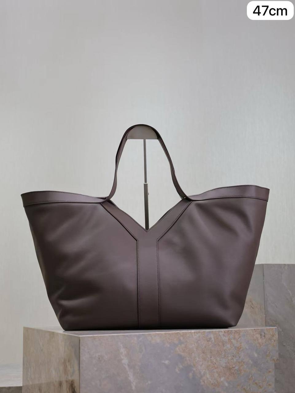 💞 YSL Tote 2 in 1
1⃣️ First quality
Size: 47 * 18 * 30 cm
110 dhs❣️

Zain115
♥️♥️♥️