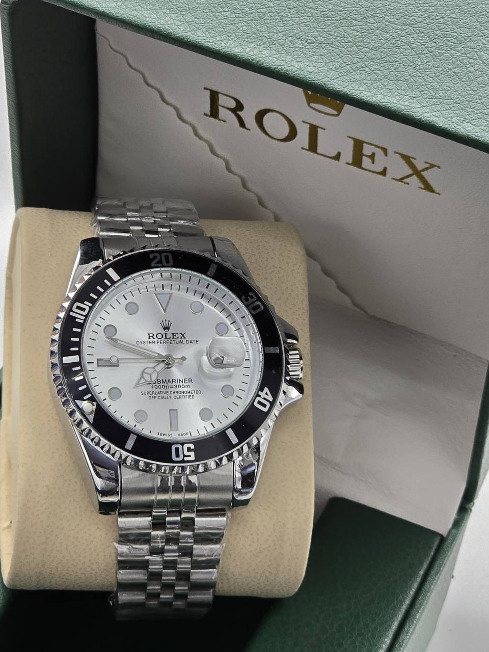 Rolex Men
60 dhs🪙🌨️
*Battery*

Zain29
♥️♥️♥️
