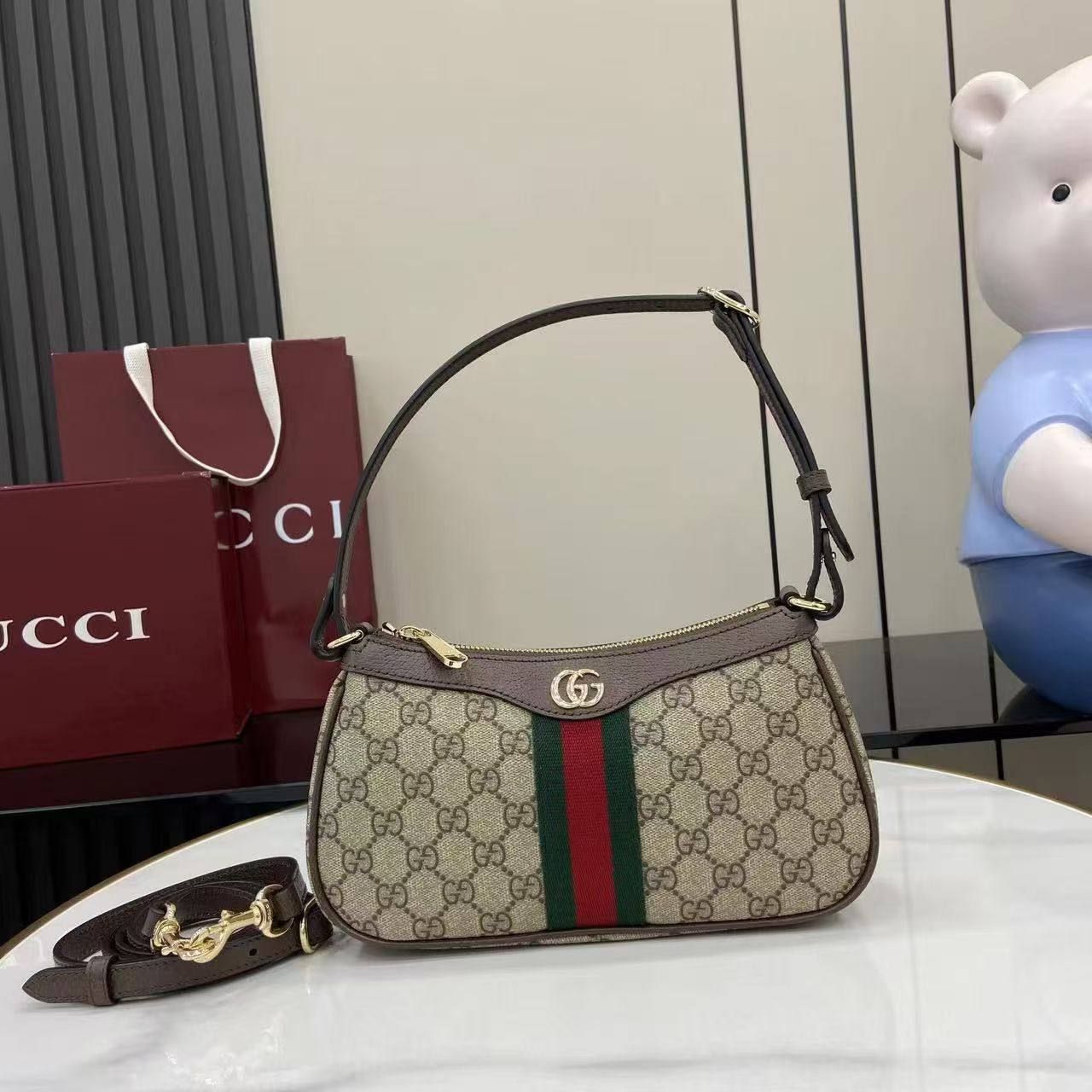 Gucci
Master Bags
For Price 👇 WTSP Text Zain 0568585901

Zain111
♥️♥️♥️