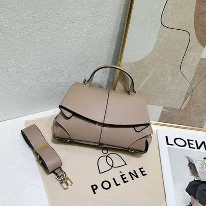 POLENE

Size  31cm
115 dhs🇦🇪🇦🇪

Zain04
♥️♥️♥️