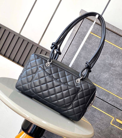 CHANEL 

COPY ONE 

RESTOCK 
125 dhs🇦🇪🇦🇪

Zain39
♥️♥️♥️