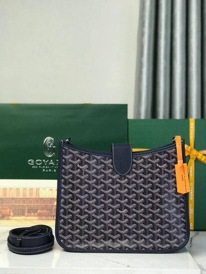 Goyard Musette 
Size 28 cm

For Price 👇 WhatsApp✅
0568585901 
0507557372
0552275751 Owner Zain 👌

Zain274
♥️♥️🇦🇪