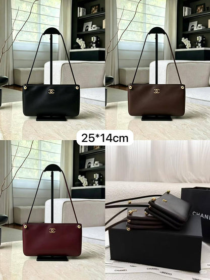 Chanel


1️⃣ First quality +🎁

Size : 25 * 14 cm

100 dhs🇦🇪🇦🇪🇦🇪
with box 🎁

Zain115
♥️♥️♥️