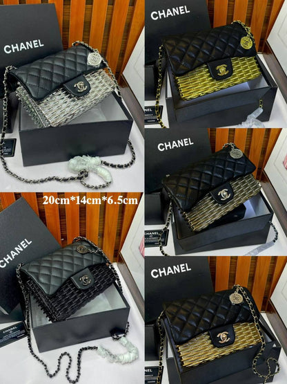 CHANEL 
COPY ONE NEW CAME 

WITH BOX 
🎁🎁🎁

180 dhs💓

Zain39
♥️♥️♥️