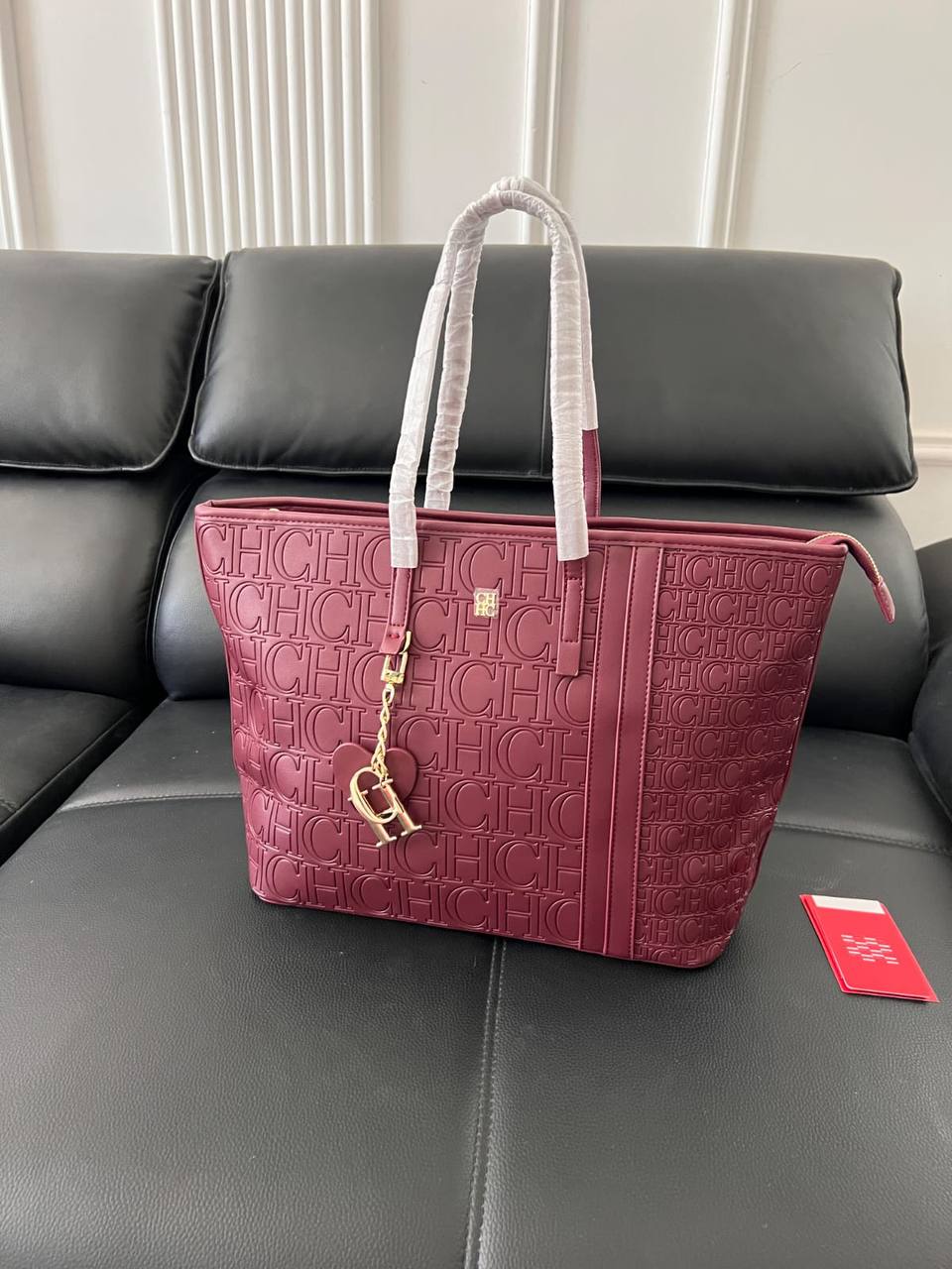 Tote Bags
100 dhs🇦🇪🇦🇪 
high quality  42cmcm

Zain26
♥️♥️♥️