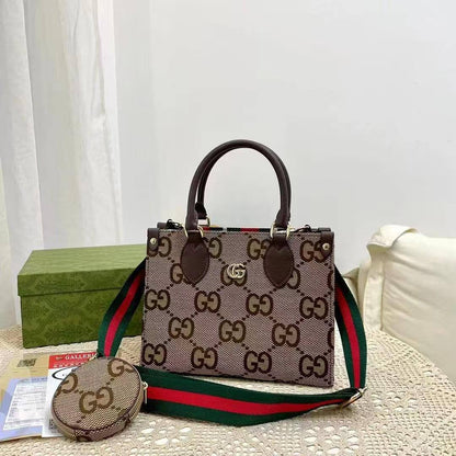 Gucci
95 dhs✅
size 25cm

Zain26
♥️♥️♥️