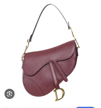 Dior

100 dhs🪙🌨️ 

Withbox
🎁🎁🎁

Zain143
♥️♥️♥️