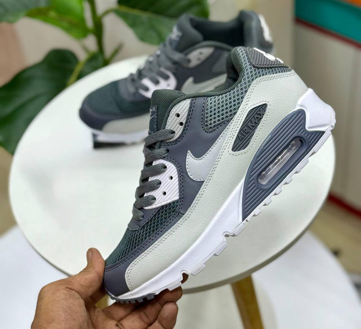 Airmax

100 dhs🇦🇪🇦🇪

40 to 45

Zain27
♥️♥️♥️