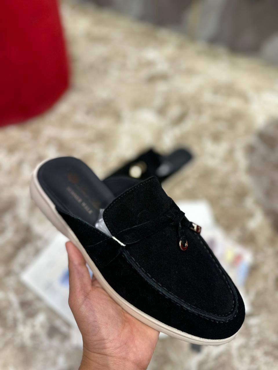 Lora Piana Shoes, 
New Arrived 
Size 36 To 41
120 dhs✅

Zain120
♥️♥️♥️