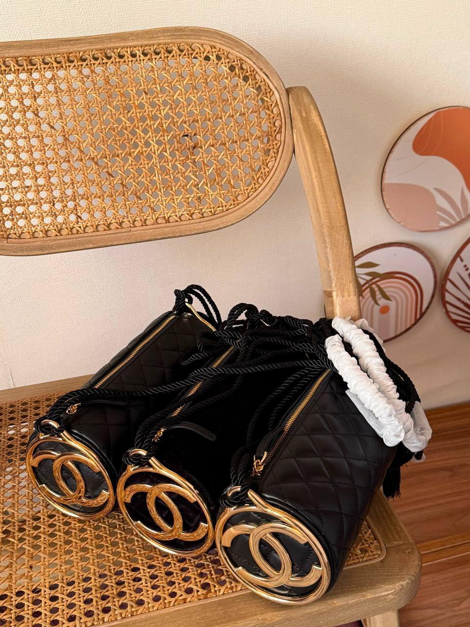 New Collection✨✨✨
CHANEL
25cm
350 dhs🇦🇪🇦🇪
*MASTER QUALITY*
With box🎁

Zain167
♥️♥️♥️