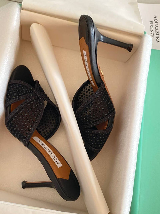 Aquazzura  
Size 36……..40
450 dhs❤️

Zain180
♥️♥️♥️