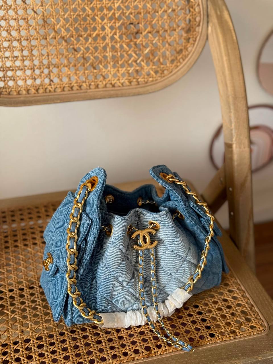 Available again✨✨✨

CHANEL 

22_25cm
360_380😍

*MASTER QUALITY*

With box🎁

Zain167
♥️♥️♥️