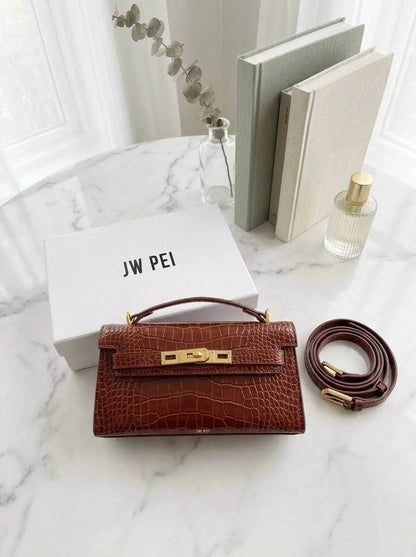 Valentino - JW PEI - BOTTEGA - D&G - PRADA - PATEK - Chanel - Fendi - Dior - MK - Loro Piana - LV - Aquazzura - Jimmy Choo - Christian Louboutin - Van Cleef - APM - Rolex - Cartier - Hermes - Gucci - Polene - ALO - Coach - Loewe - Adidas - Nike - YSL - QC