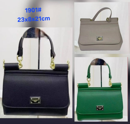 Any Bag
70 dhs✅

Zain232
♥️♥️♥️
