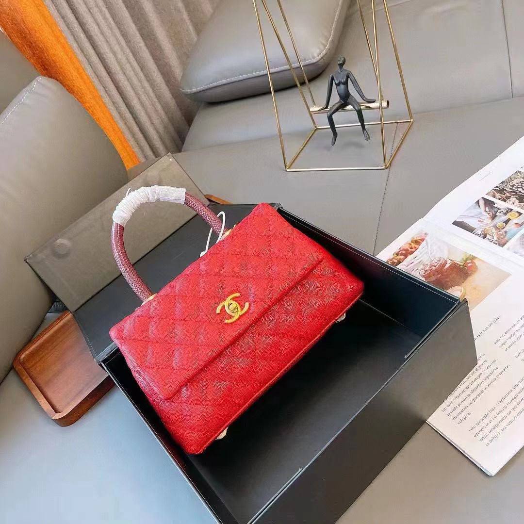 COACH NEW CAME HIGH QUALITY WITH BOX 
100 dhs🇦🇪🇦🇪

Zain295
♥️♥️♥️