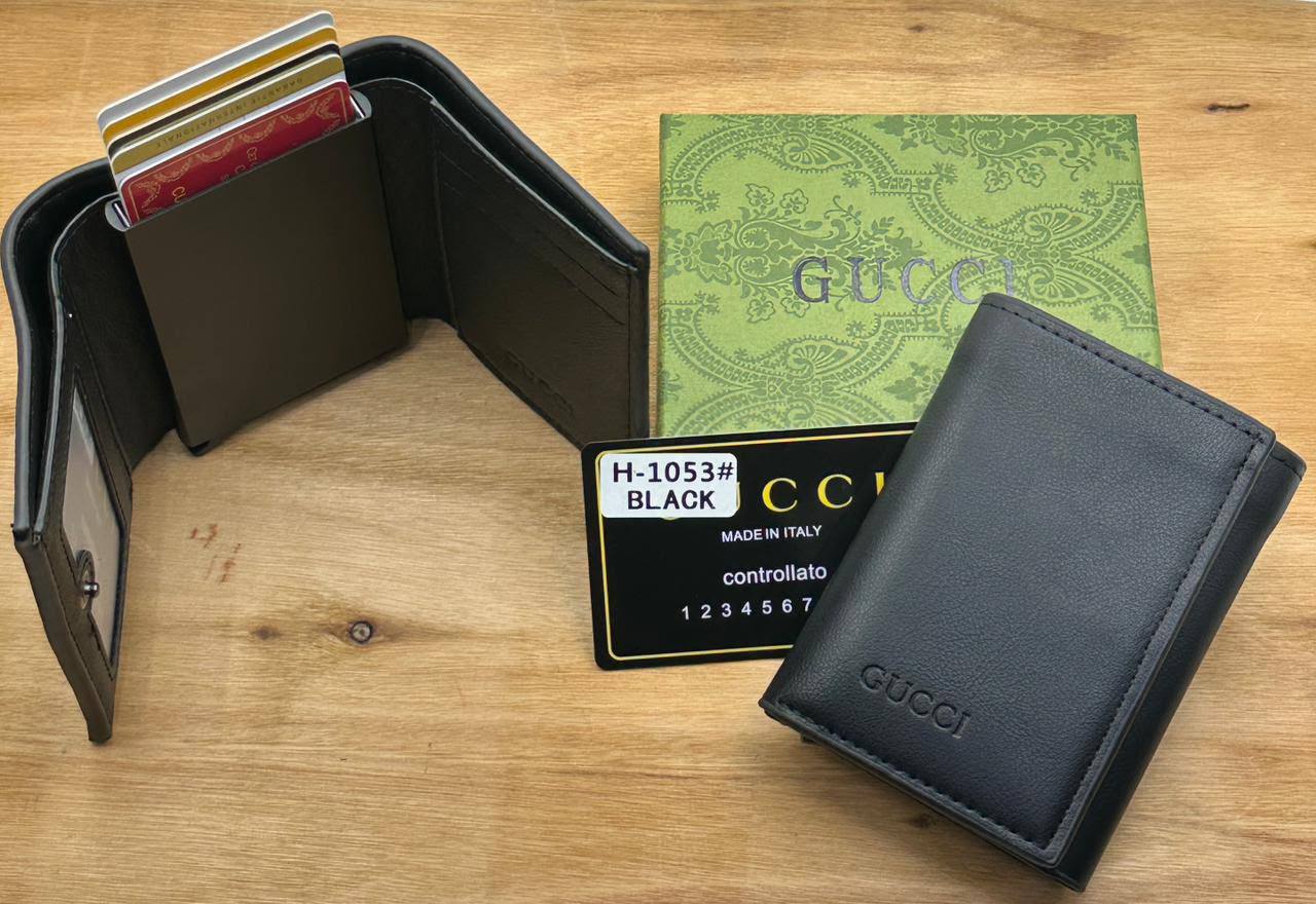 Wallets
60 dhs🇦🇪🇦🇪

Zain182
♥️♥️♥️
