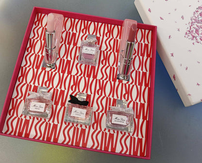DIOR

HEART SET

90 dhs🇦🇪🇦🇪

Zain01
♥️♥️♥️