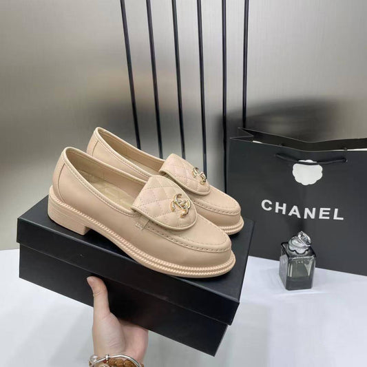 Chanel
Size36-41
130 DHS🪙🌨️

Zain40
♥️♥️♥️