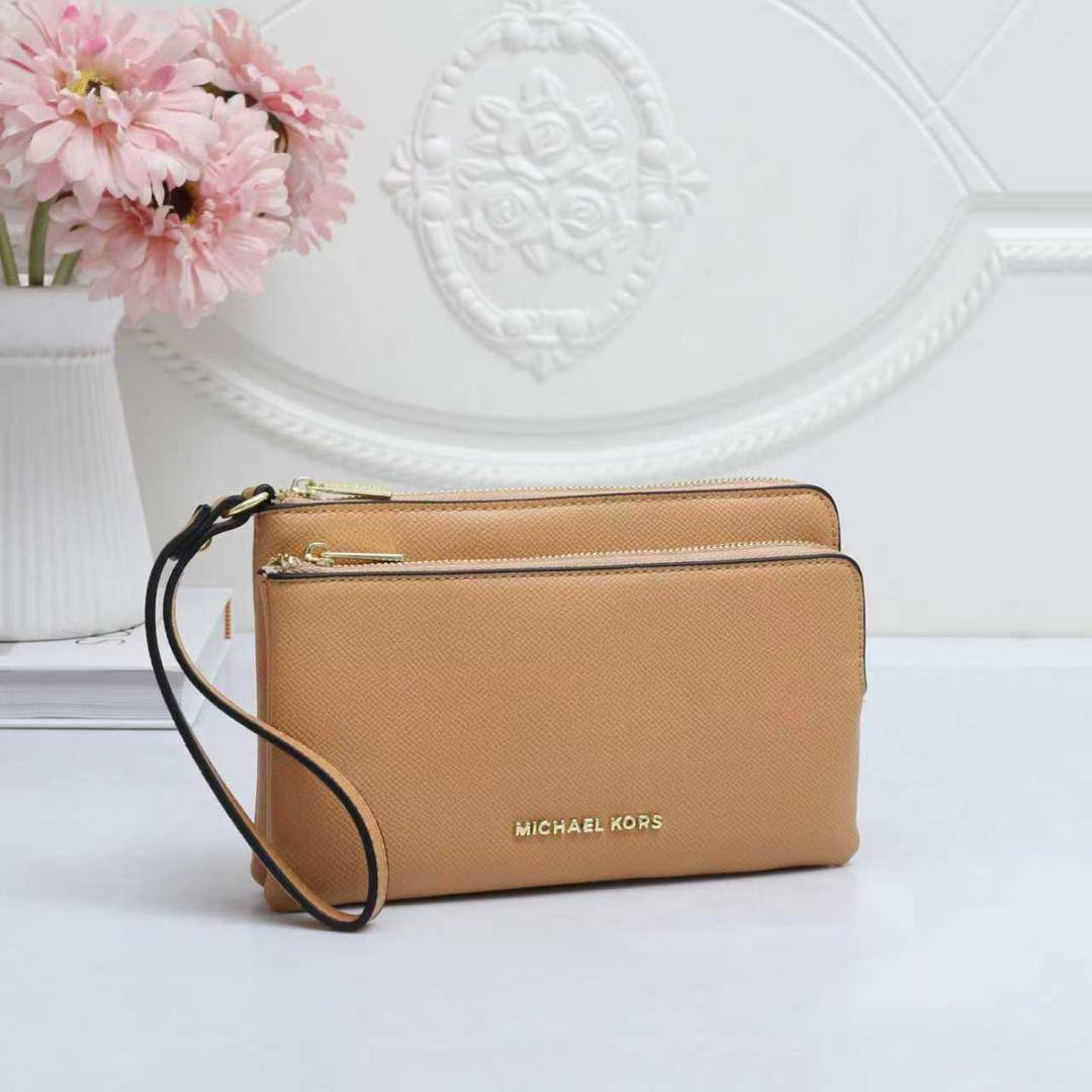Long Wallets
55 dhs🇦🇪🇦🇪

Zain26
♥️♥️♥️