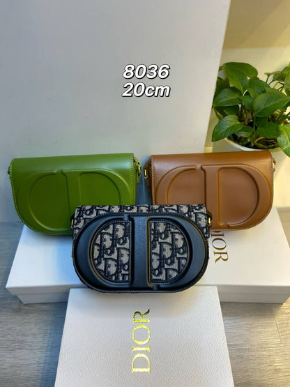 Dior 

with box
🎁🎁🎁

110 dhs🪙🌺

Zain107
♥️♥️♥️