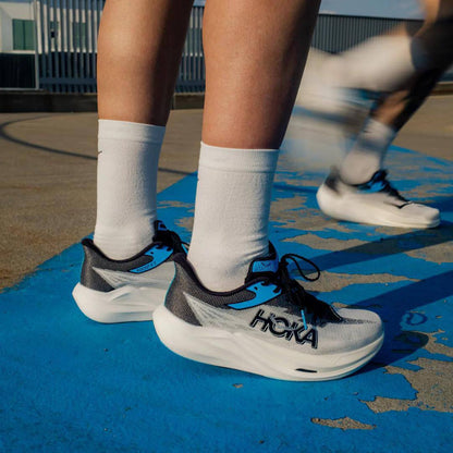 Hoka One One Rocket X 3 White Black Blue ，
Size 36-45 ，
250 dhs🪙💚

Zain18
♥️♥️♥️