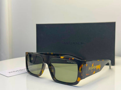 Sunglasses
65 dhs💓

Zain182
♥️♥️♥️