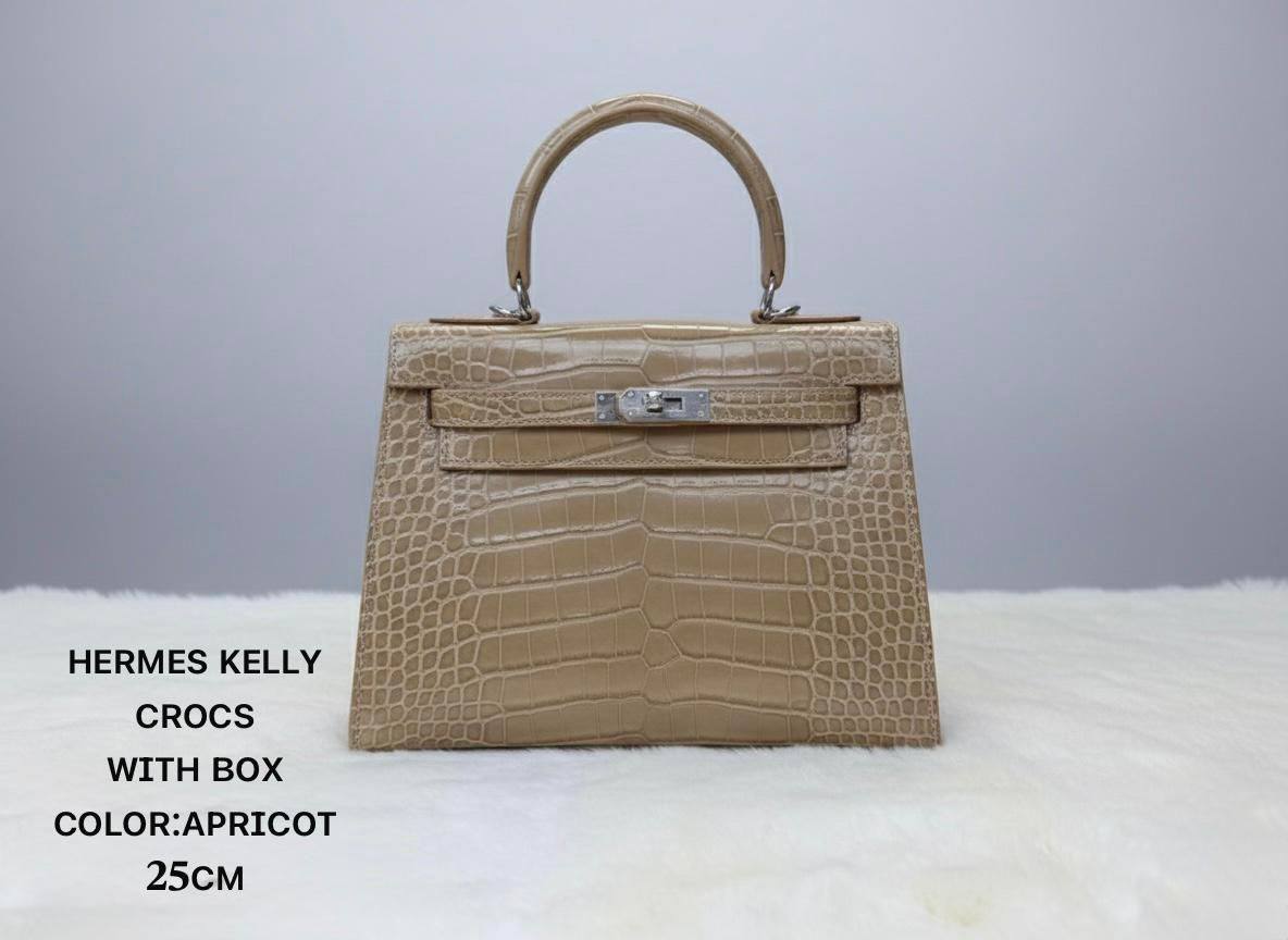 Hermes ᴋᴇʟʟʏ 
ᴡɪᴛʜout 📦 
ᴄʀᴏᴄᴏᴅɪʟᴇ ᴅᴇsɪɢɴ
sɪᴢᴇ:25ᴄᴍ
120 dhs💓

Zain56
♥️♥️♥️