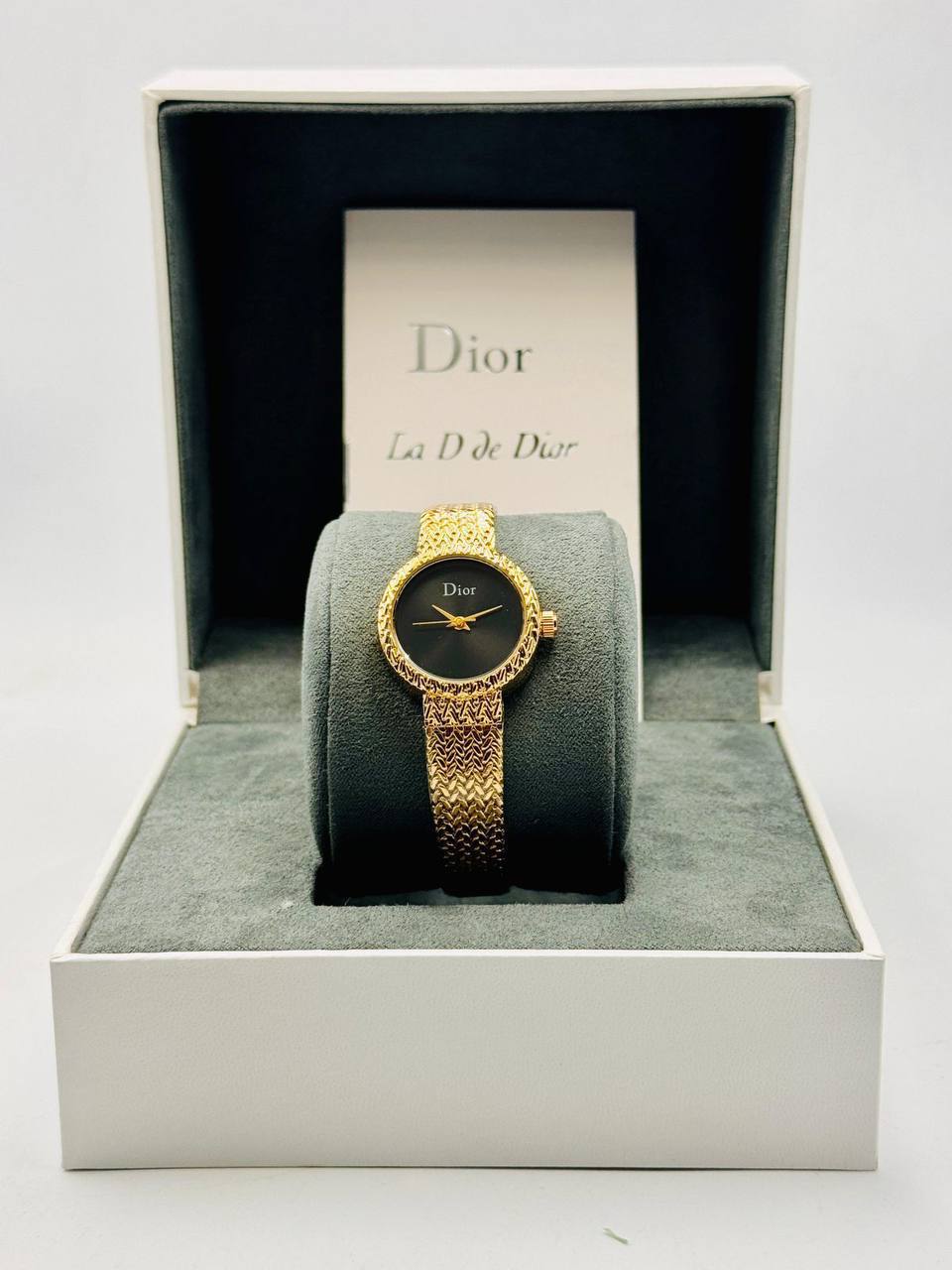 Dior Ladies 
55 dhs✅

Zain08
♥️♥️♥️