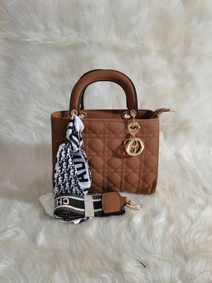 Dior
75 dhs✅

Zain50
♥️♥️♥️
