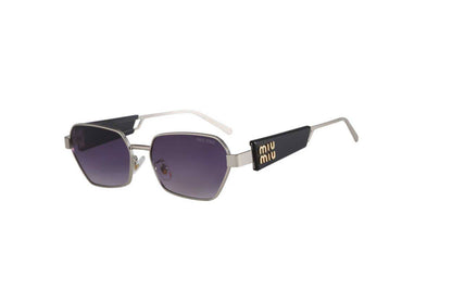 Miu Miu
Sunglasses 🕶️ 
Good quality 💯 
With master Box 🗃️ 
50 dhs💓

Zain273
♥️♥️♥️